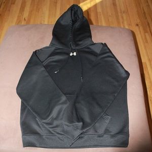 Under Armour Sweatshirt